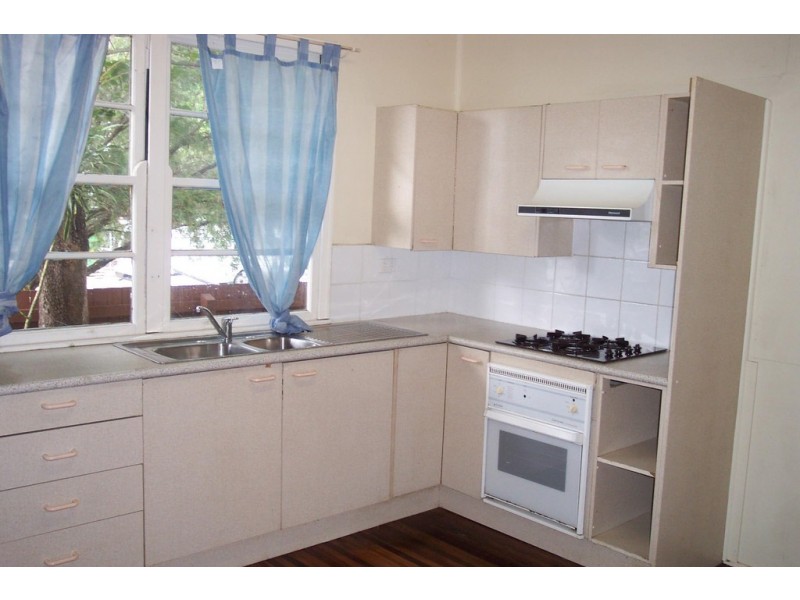 222 Riding Road, Balmoral QLD 4171