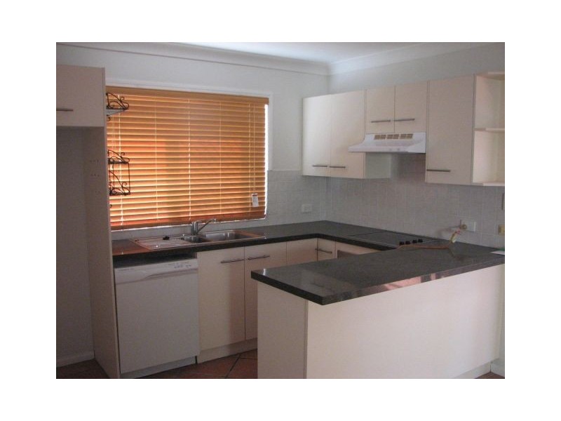 6/11 Barton Road, Hawthorne QLD 4171