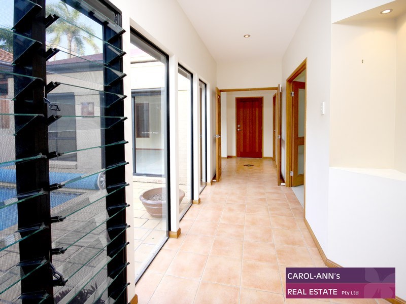 16 David Street, Morningside QLD 4170