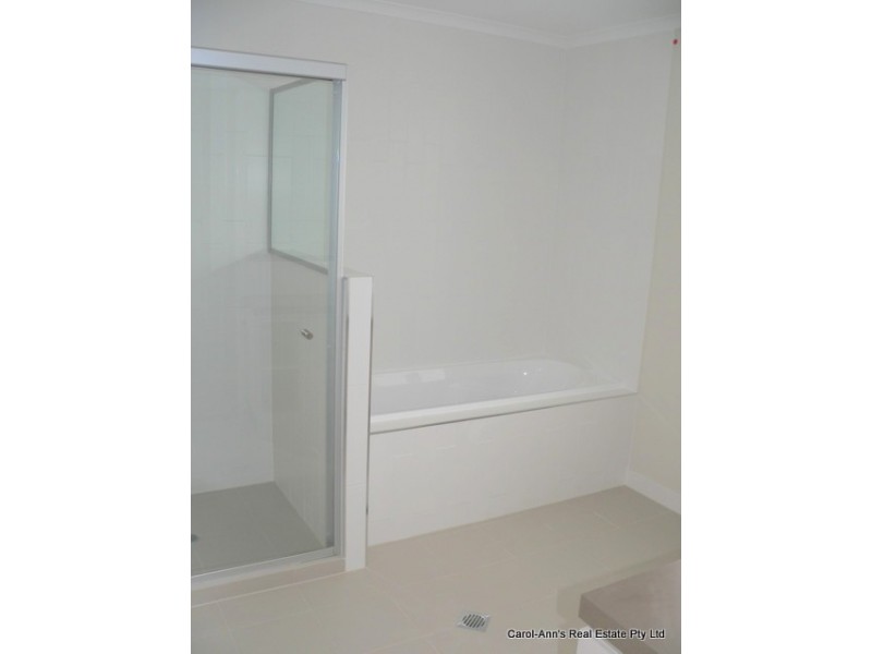 1/84 Cambridge Street, Carina Heights QLD 4152