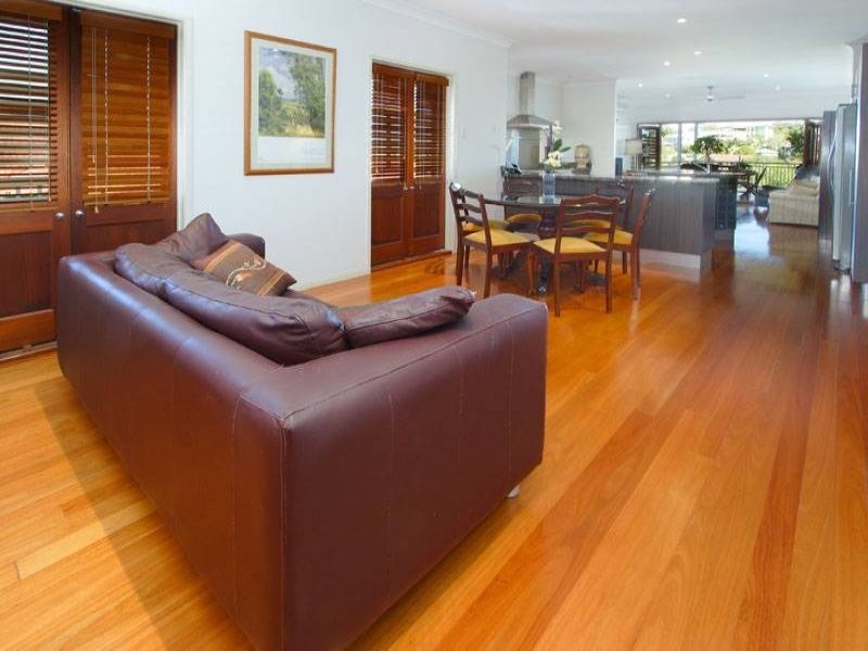 25 Kuranda Street, Balmoral QLD 4171