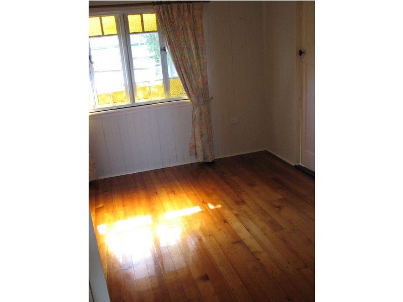 44 BARTON PARADE, Balmoral QLD 4171