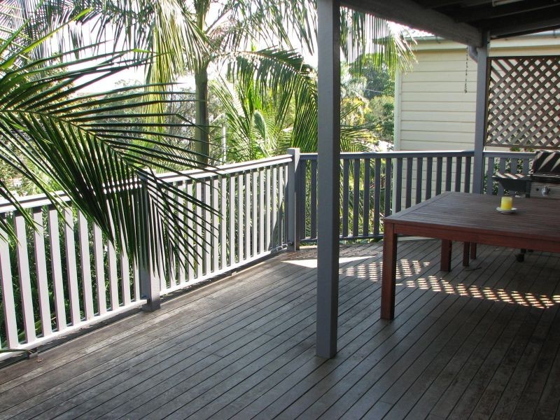 17 Agnew Street, Norman Park QLD 4170