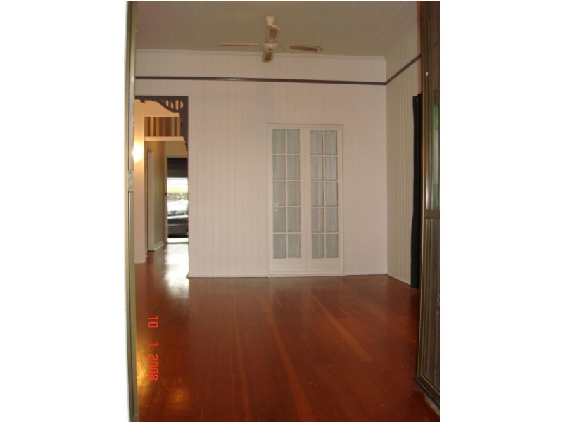 17 Agnew Street, Norman Park QLD 4170