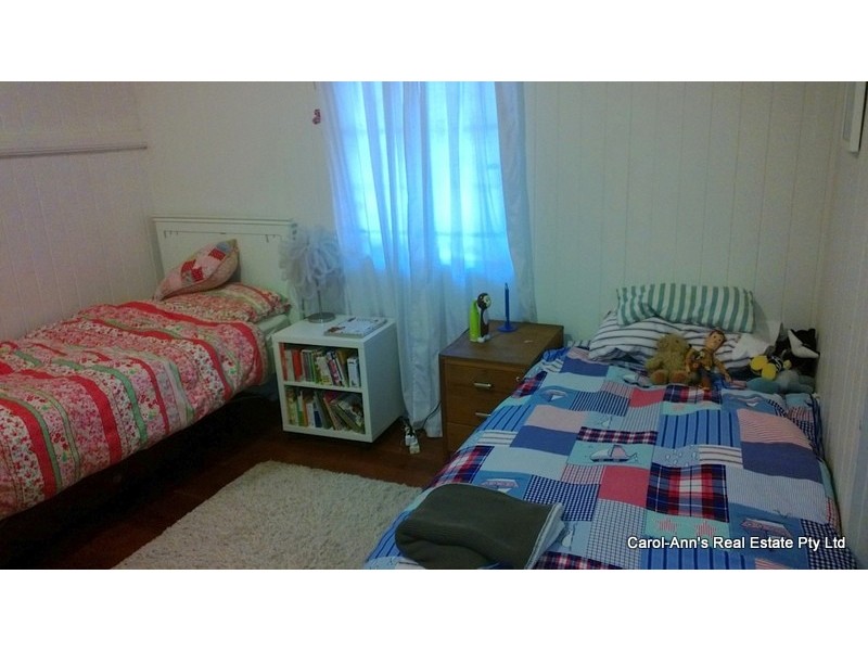17 Agnew Street, Norman Park QLD 4170
