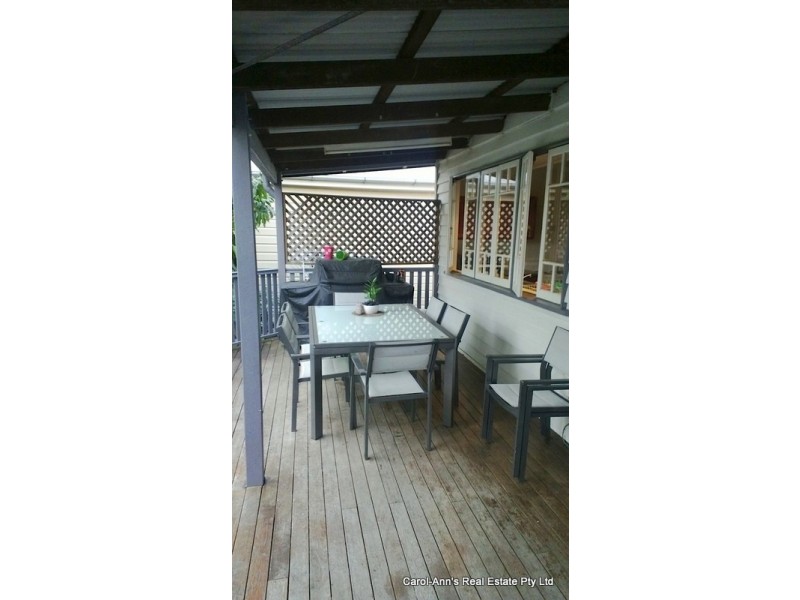 17 Agnew Street, Norman Park QLD 4170