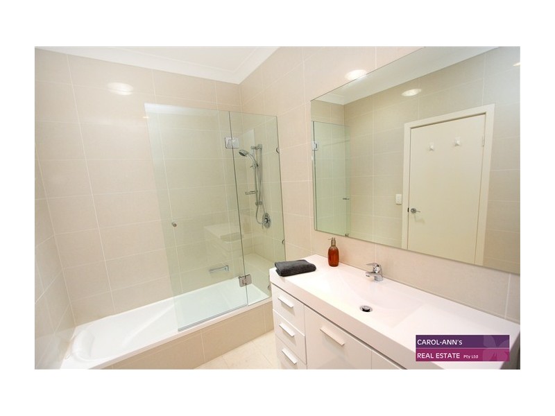 70 Beelarong Street, Morningside QLD 4170