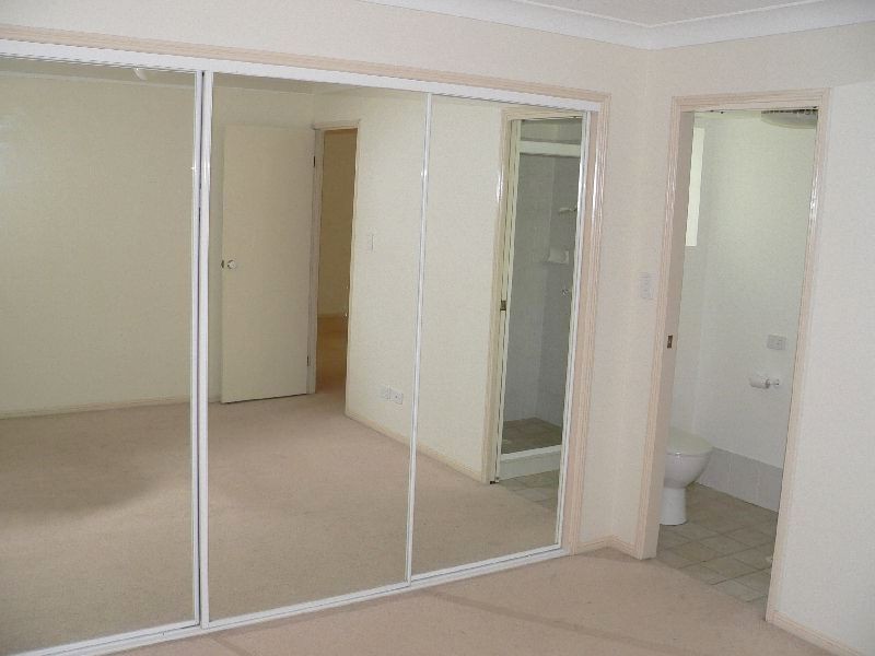 4/60 Miles Street, Hawthorne QLD 4171