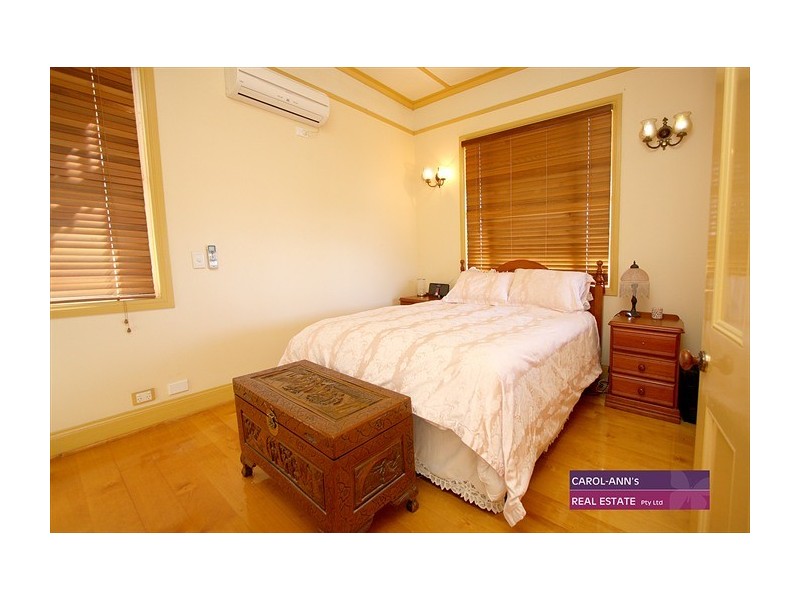 10 Cedar Street, Wynnum QLD 4178