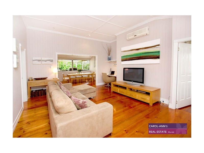 26 Belgrave Street, Balmoral QLD 4171