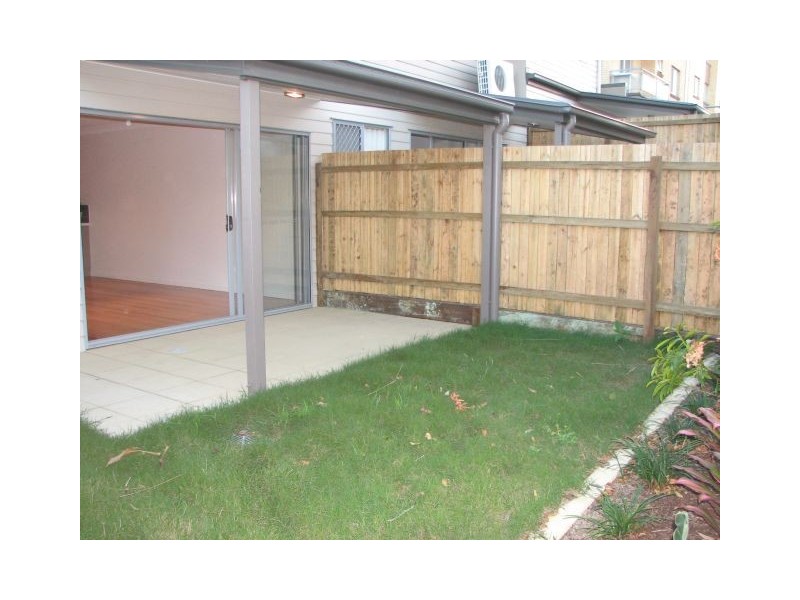 8/12 Agnes Street, Morningside QLD 4170