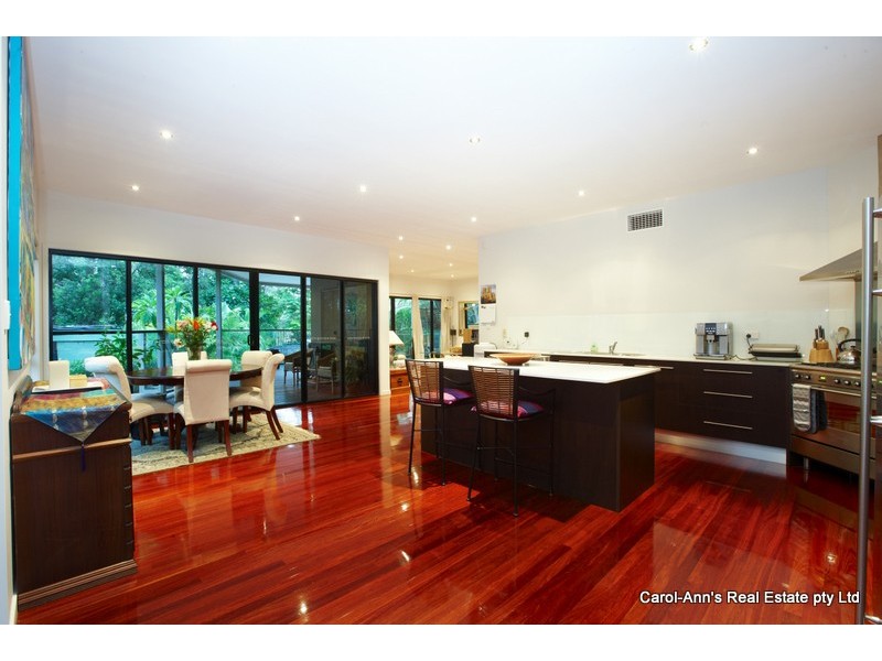 17 Jenolan Avenue, Hawthorne QLD 4171