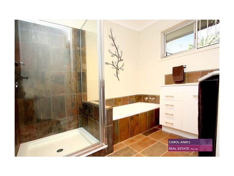 305 Boston Road, Belmont QLD 4153