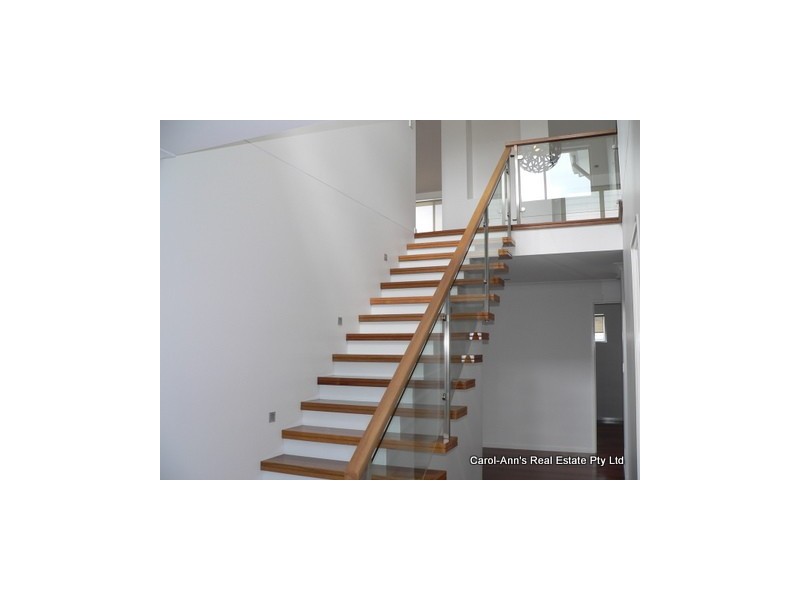 60 Williams St, Wakerley QLD 4154