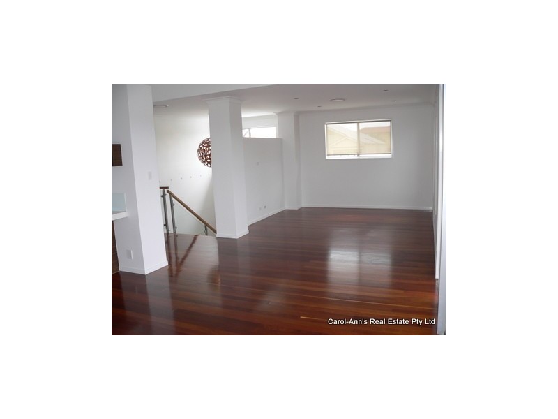 60 Williams St, Wakerley QLD 4154