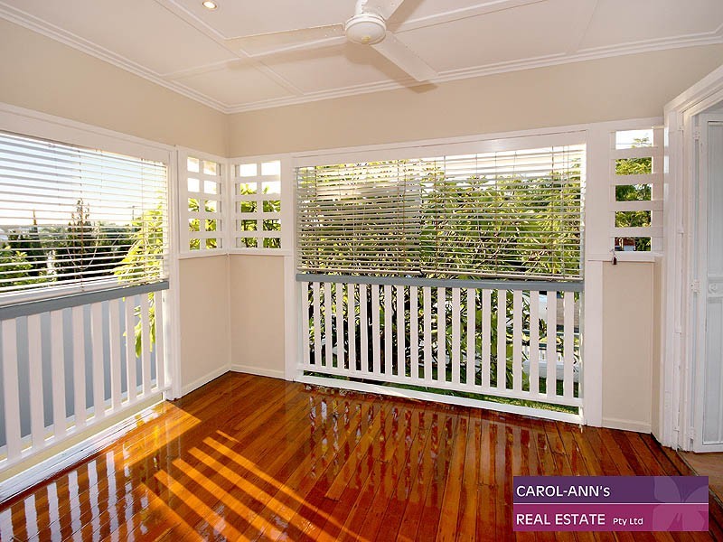 178 Barton Road, Hawthorne QLD 4171