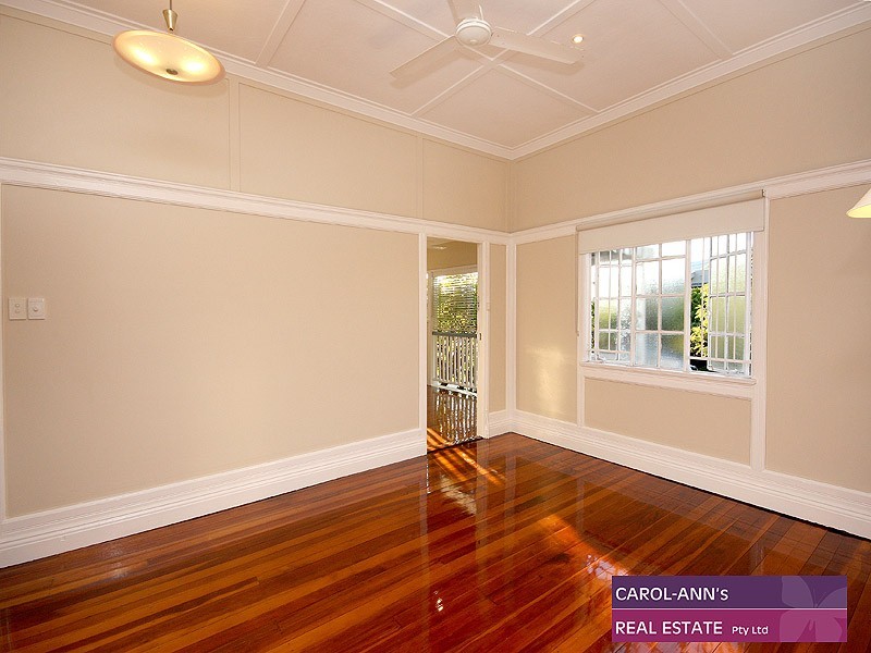 178 Barton Road, Hawthorne QLD 4171