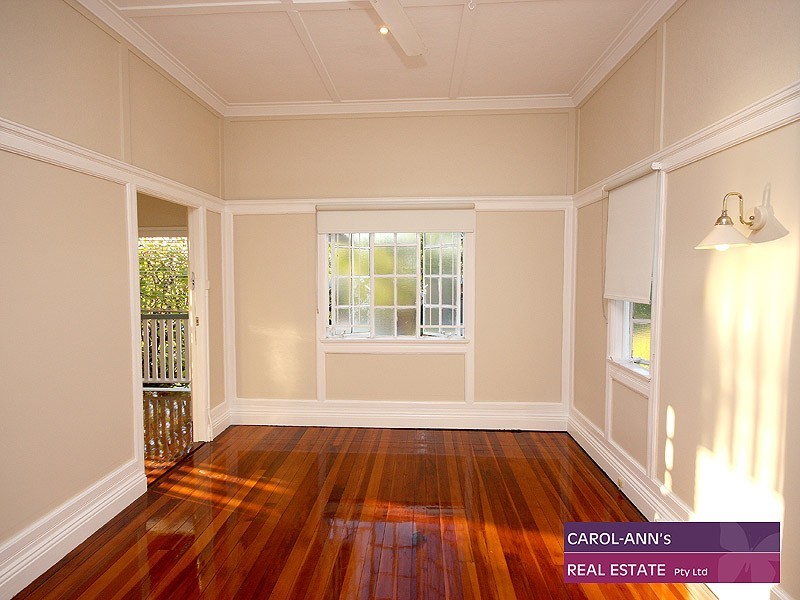 178 Barton Road, Hawthorne QLD 4171