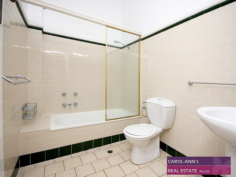 178 Barton Road, Hawthorne QLD 4171