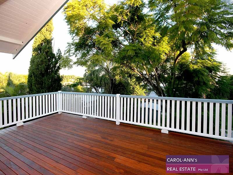 178 Barton Road, Hawthorne QLD 4171