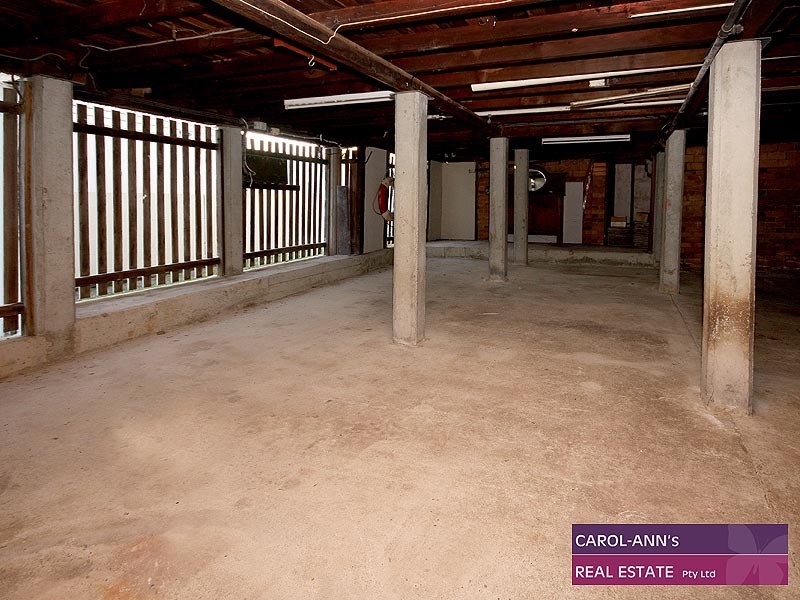 178 Barton Road, Hawthorne QLD 4171