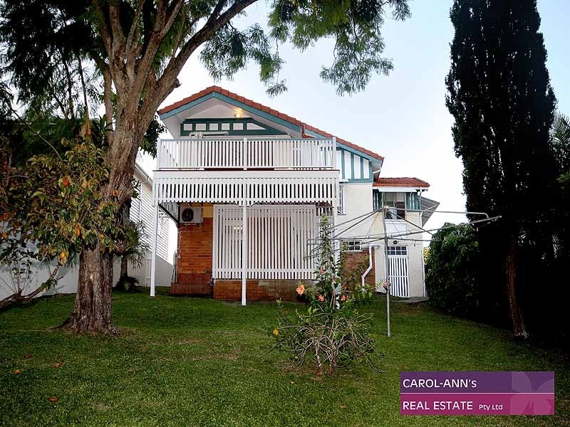 178 Barton Road, Hawthorne QLD 4171