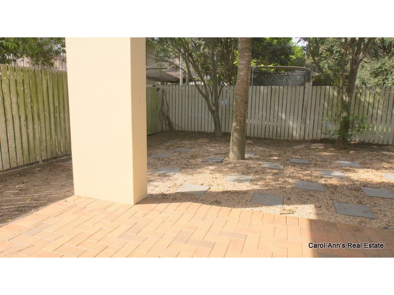 8/75-77 Riding Road, Hawthorne QLD 4171