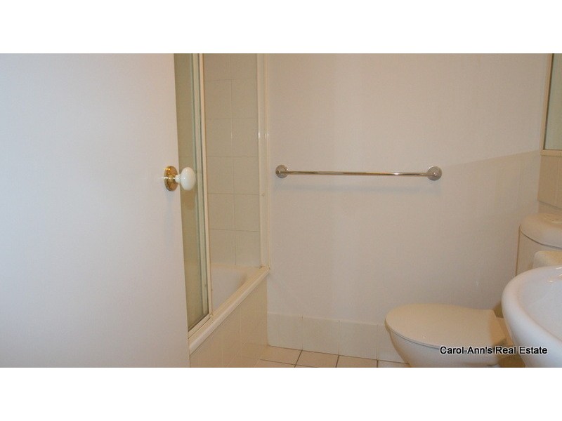 8/75-77 Riding Road, Hawthorne QLD 4171