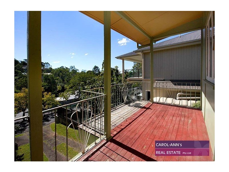 70 Fifth Avenue, Balmoral QLD 4171