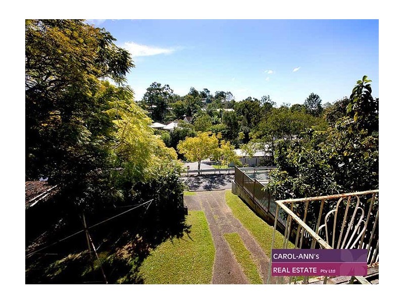 70 Fifth Avenue, Balmoral QLD 4171