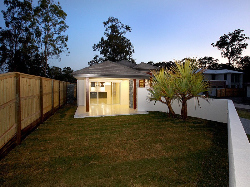 24 Gardenia Pl, Gumdale QLD 4154