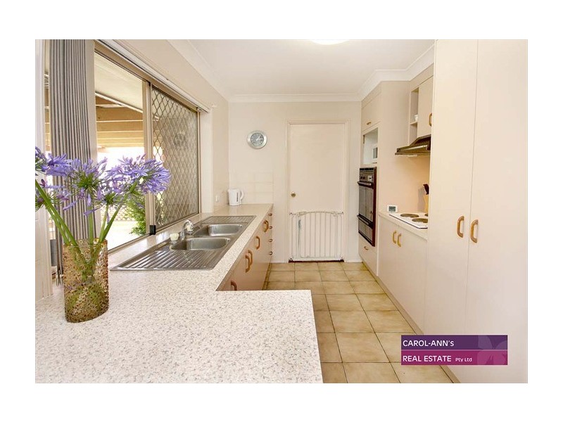 43 Emmett Street, Wynnum West QLD 4178