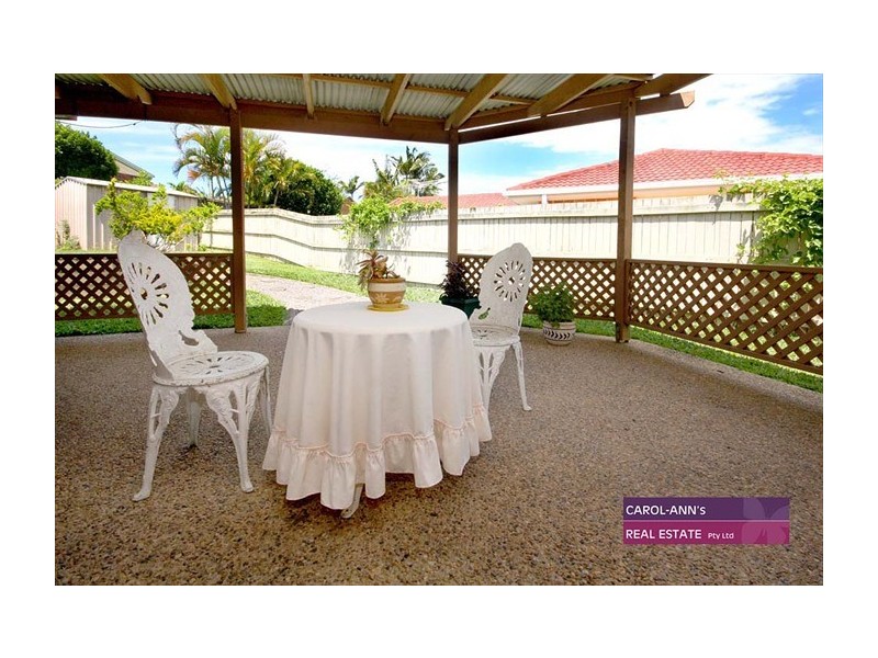 43 Emmett Street, Wynnum West QLD 4178