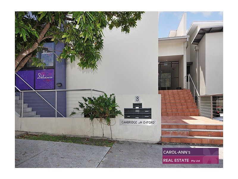 3/8 Cambridge Street, Bulimba QLD 4171