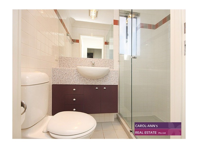 3/8 Cambridge Street, Bulimba QLD 4171