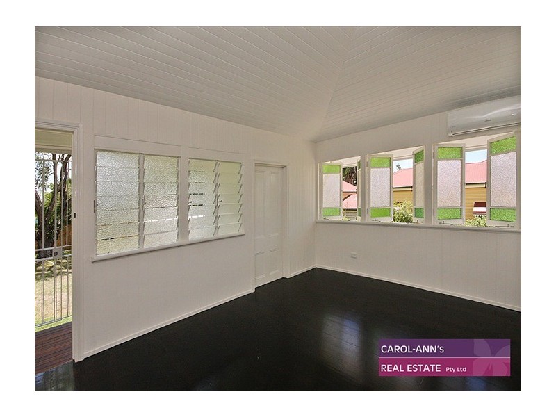 17 Albert Street, Woolloongabba QLD 4102