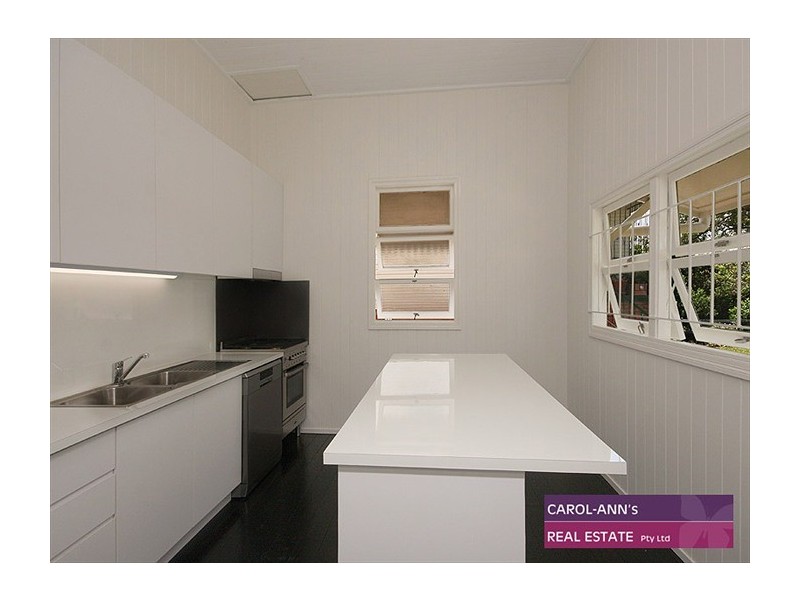 17 Albert Street, Woolloongabba QLD 4102