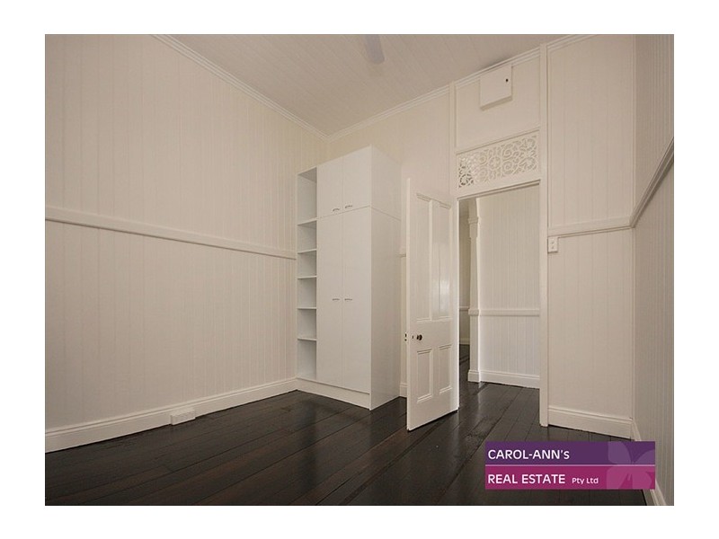 17 Albert Street, Woolloongabba QLD 4102