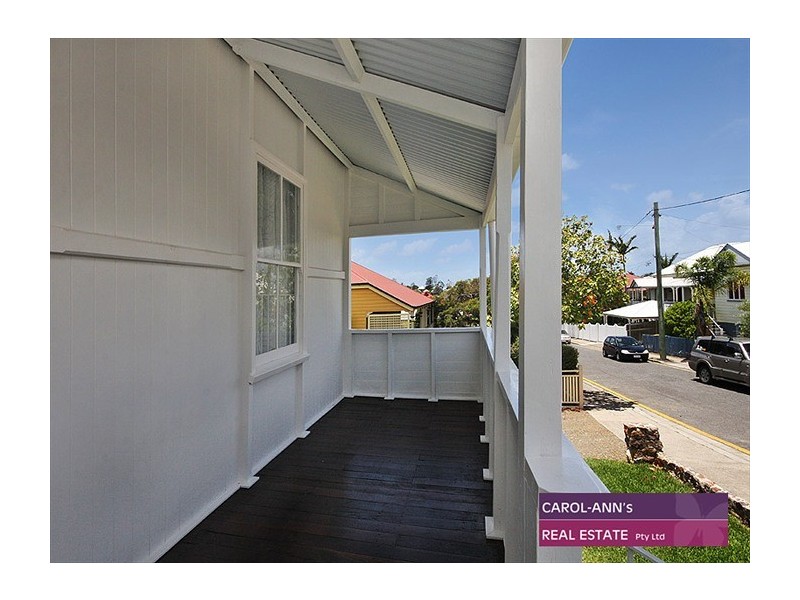 17 Albert Street, Woolloongabba QLD 4102