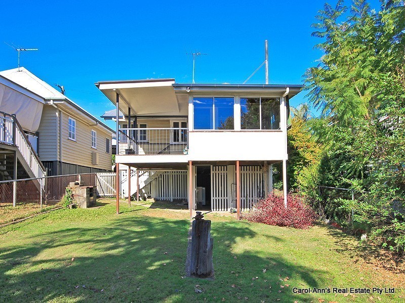 140 Macrossan Avenue, Norman Park QLD 4170