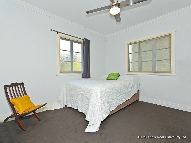 140 Macrossan Avenue, Norman Park QLD 4170
