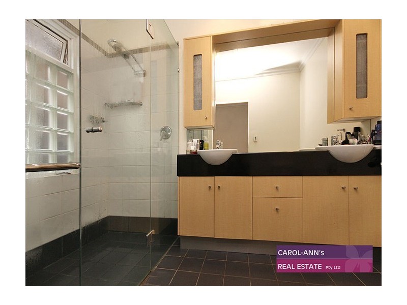 84 Lawson Street, Morningside QLD 4170