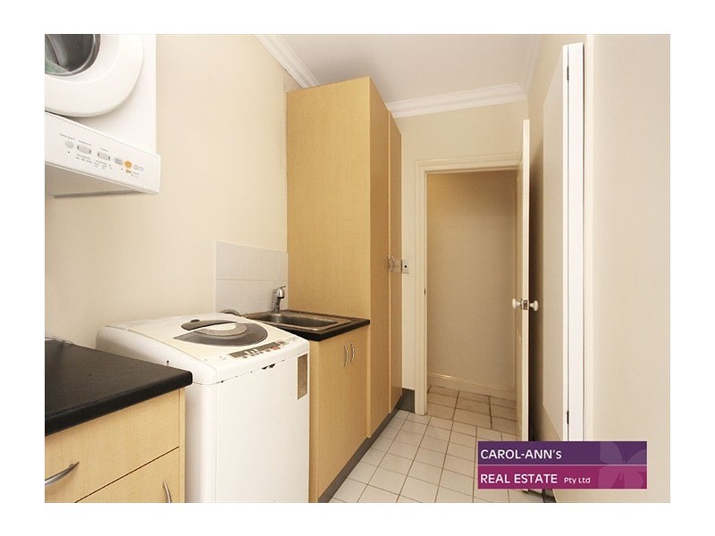 84 Lawson Street, Morningside QLD 4170