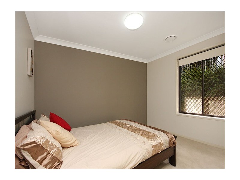 5 Baguette St, Carina QLD 4152