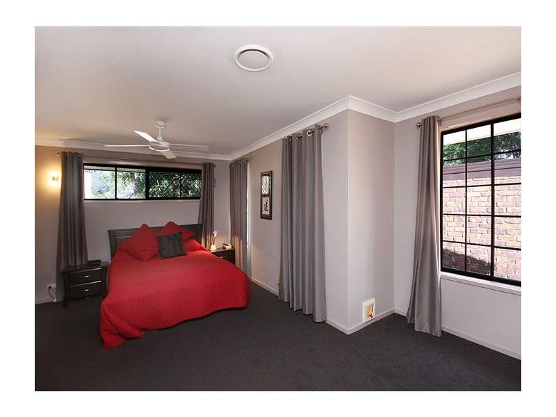 5 Baguette St, Carina QLD 4152