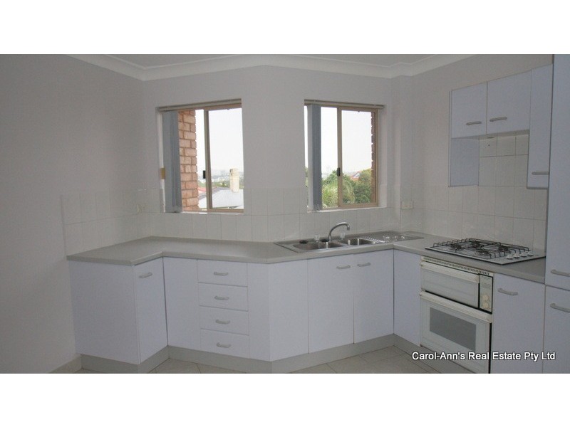 8/52 Miles Street, Hawthorne QLD 4171