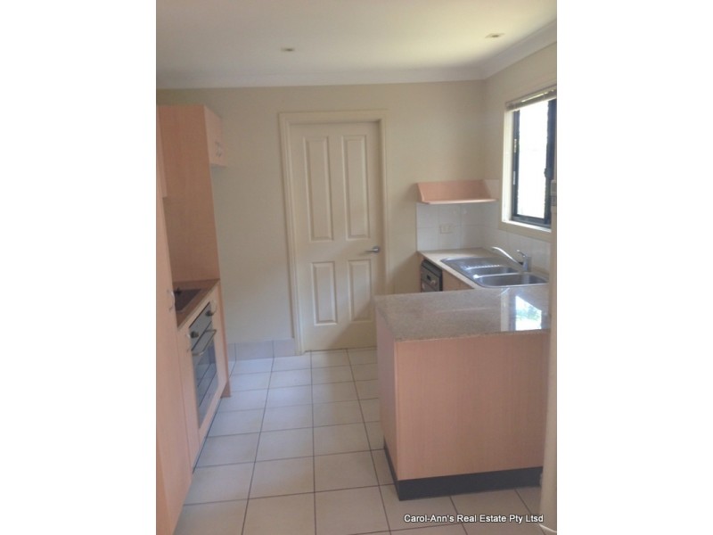 3/8 Grout Street, Macgregor QLD 4109