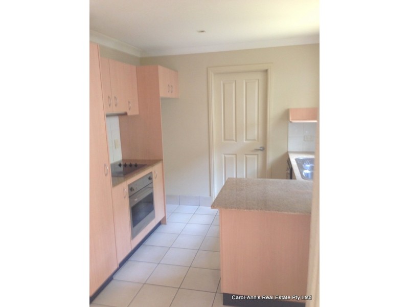 3/8 Grout Street, Macgregor QLD 4109