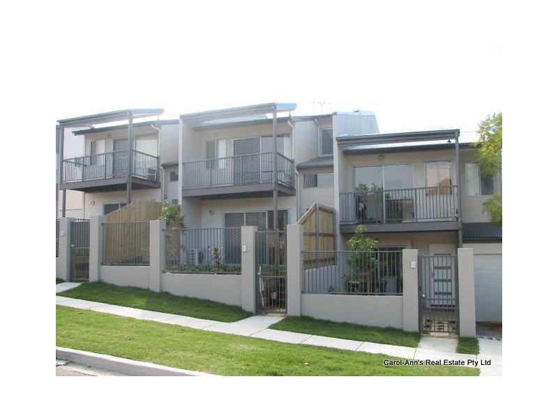 2/16 Agnes Street, Morningside QLD 4170