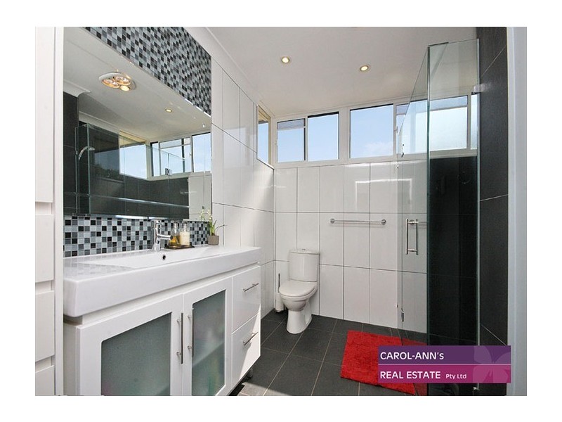 16 Servius Avenue, Seven Hills QLD 4170